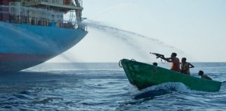 تقارير : قراصنة نيجيريون طالبوا بخمسة ملايير مقابل تحرير ضابطين مغربيين رفقة 3 آخرين