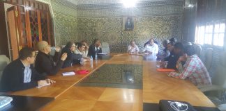 مغادرو مصيدة الأخطبوط يفكون إعتصامهم عقب إجتماعهم بجامعة غرف الصيد البحري
