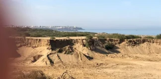 نهب الرمال الساحلية يعيد دق ناقوس الخطر بسواحل الشمال..!