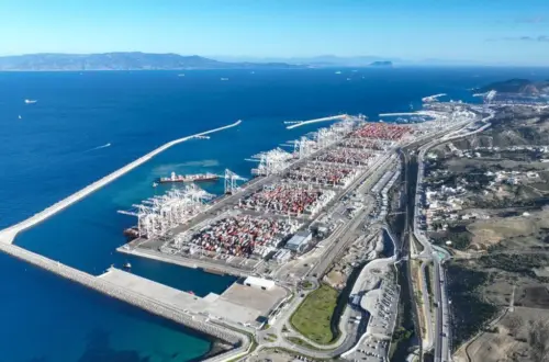 ميناء -طنجة -المتوسط