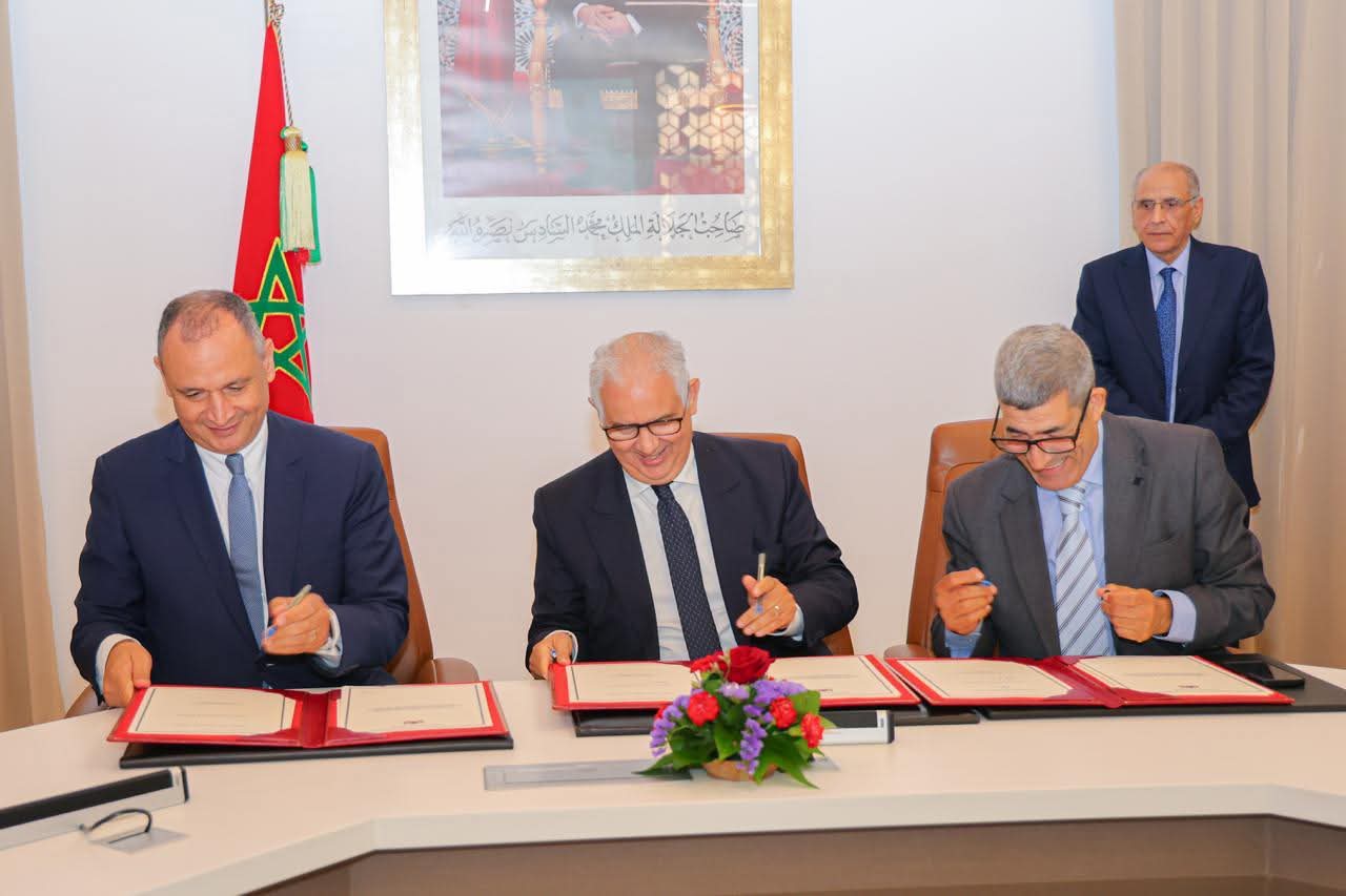 الرباط .. توقيع اتفاقية لتطوير منظومة صناعية متكاملة لتحلية المياه بالمغرب